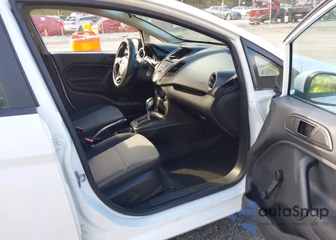 2015 Ford Fiesta S z USA, uszkodzony, nr VIN 3FADP4TJ8FM189646